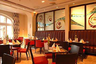 Reservieren Sie Ihren Tisch im Palace St. George Restaurant oder im Bistro Restaurant | RPM Medical & Kosmetik Rafael-Peter Mischewski Mönchengladbach