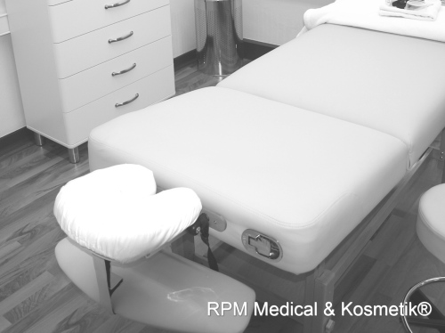 Hochwertige Liege | RPM Medical & Kosmetik